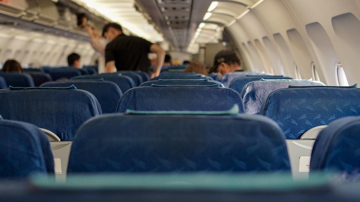 avion-garderoba_98992000