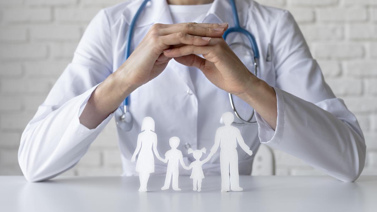 doctor-familie-asigurare-de-sanatate_86436600