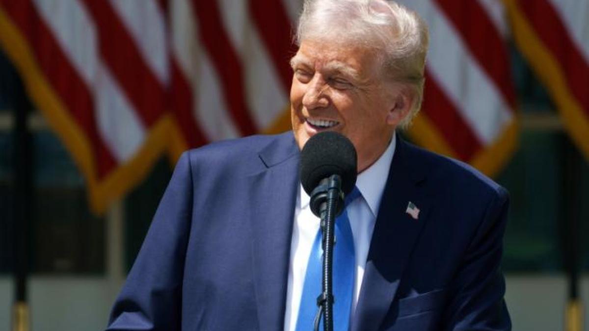 donald-trump_12186800