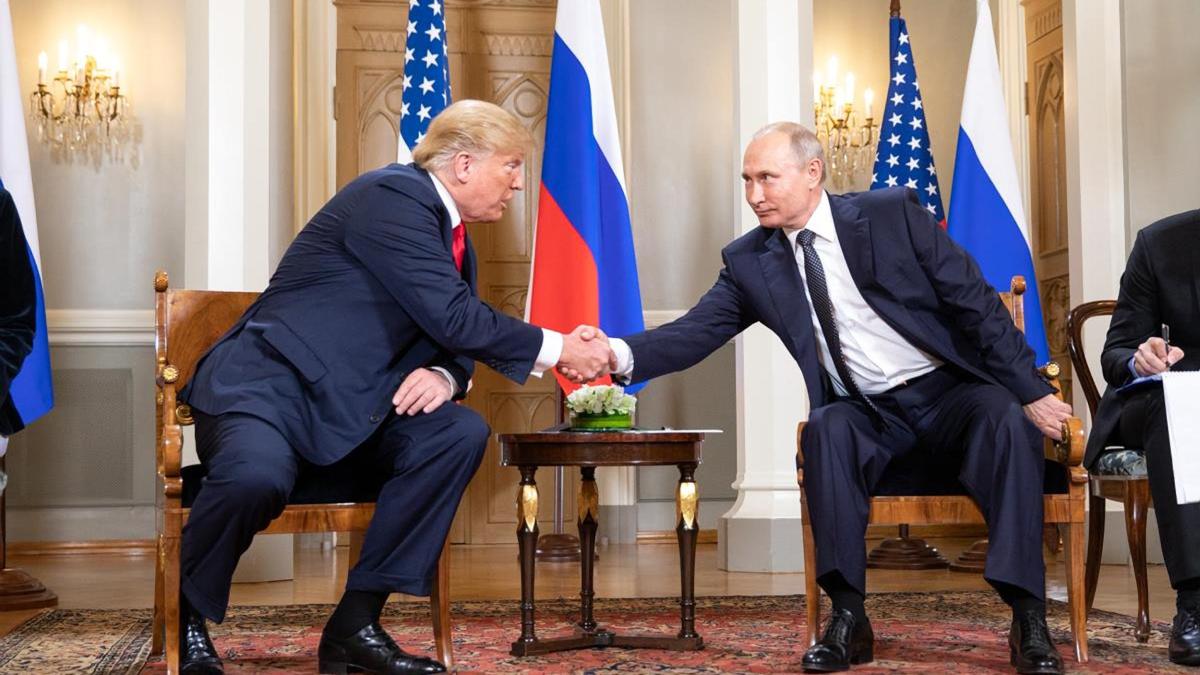trump-putin-2_99047300