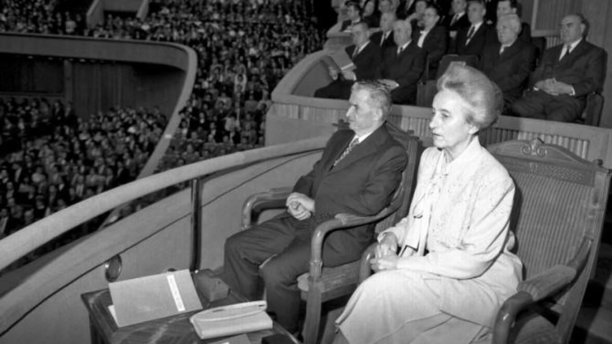 si-l-ati-omorat--in-mod-barbar--pe-ceausescu--dan-ciachir--moment-de-calmitate-si-ropote-de-aplauze-a-fost-condamnat-dupa-propriul-sau-cod-penal_11481600