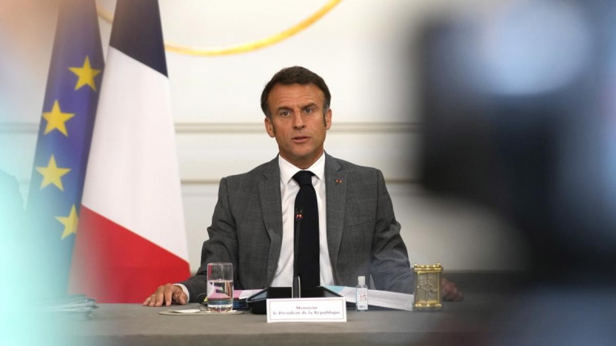 macron-s-a-prabusit-in-sondaje_88350700